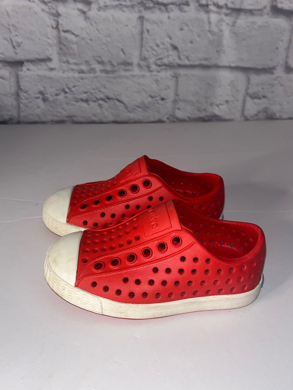 Red Girls or Boys Native Jefferson - size C 5